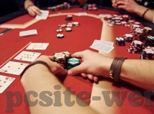 抢庄牛牛 棋牌-抢庄牛牛，棋牌世界中的智慧博弈